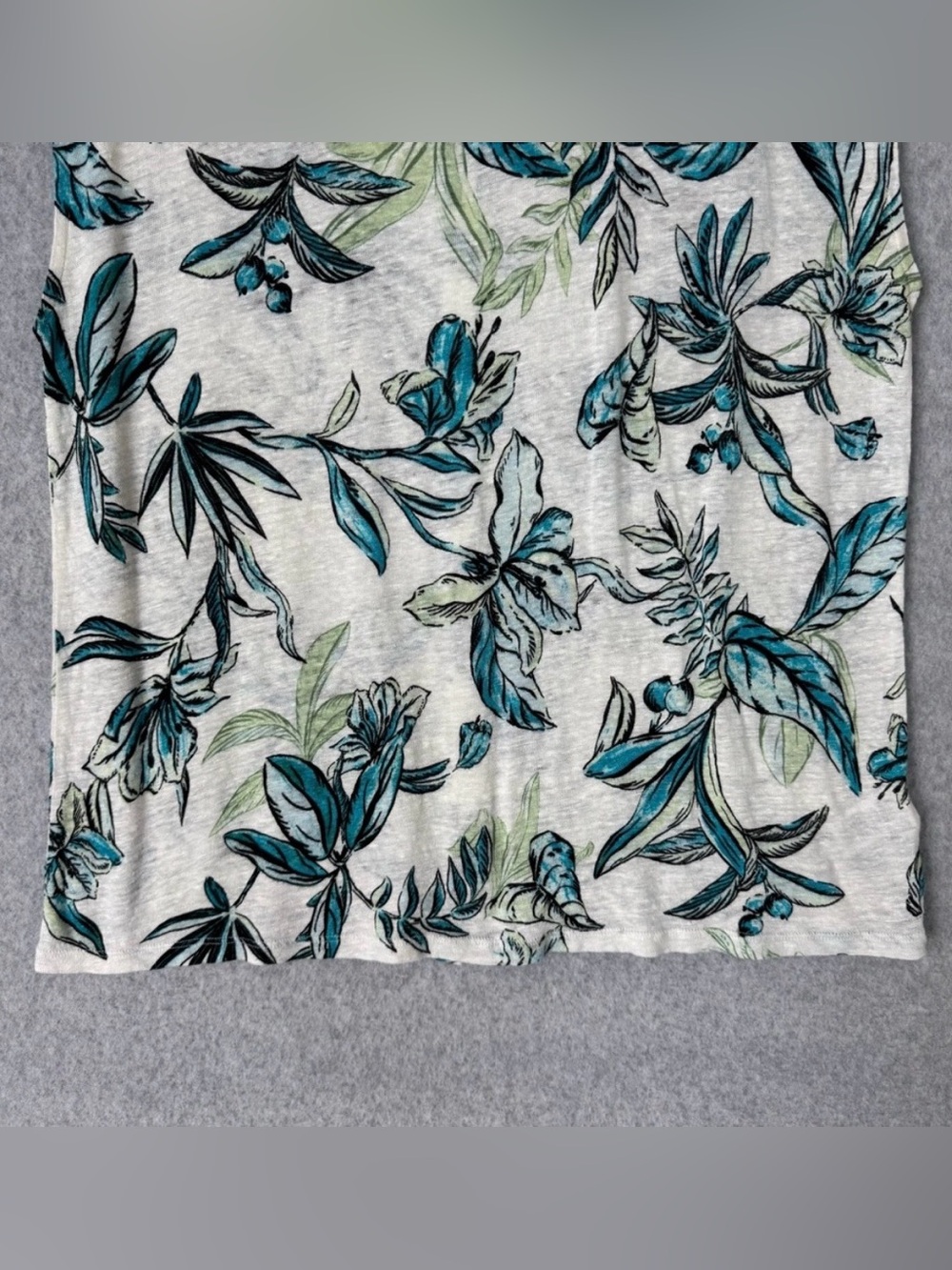 Tahari Linen Short Sleeve T-Shirt Womens Size L Blue Green Black White Lot of 2 - Picture 11 of 16